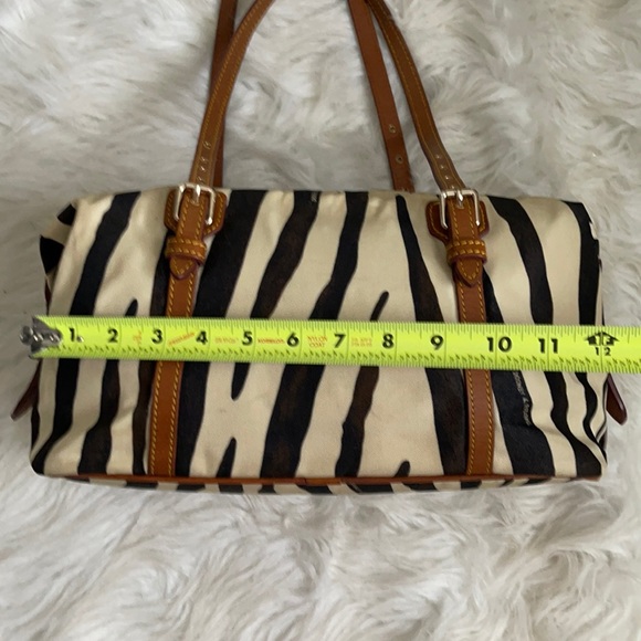 Dooney&Burke Rare Vintage Purse Excellent Condition. - Picture 15 of 16